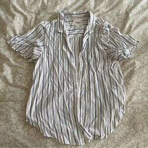 Abercrombie striped flutter sleeve button up blouse